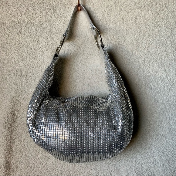 Apt. 9 Handbags - Apt 9 Small silver evening zipped bag used excellent condition
